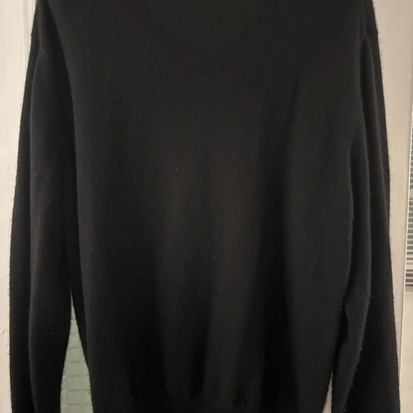Men's Black Argyle V-Neck Sweater